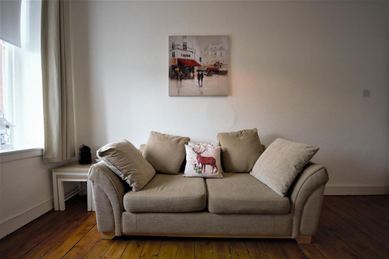 Bright And Cosy West End Apartment — Photos 2